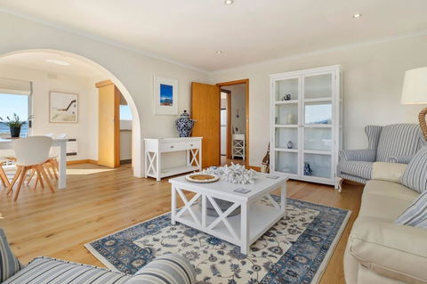 Sandcastle At Sandy Bay - Accommodation Bookings 18