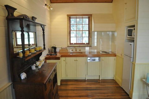 The Mill House Cottage - Accommodation Bookings 8