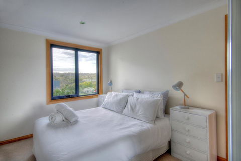 Blue Waves - Accommodation Bookings 16