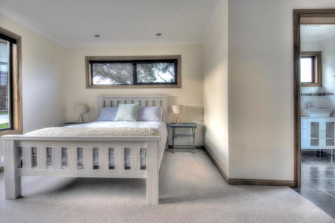 Blue Waves - Accommodation Bookings 7