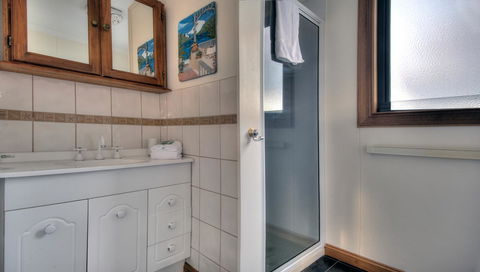 Blue Waves - Accommodation Bookings 14
