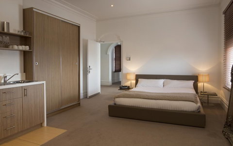 Ikon Hotel - Accommodation Bookings 11