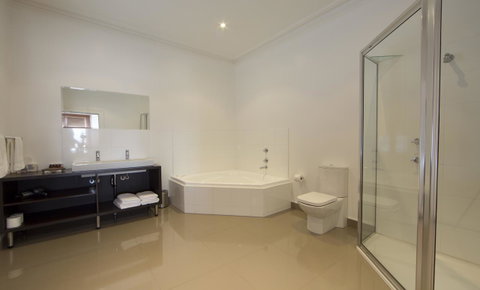 Ikon Hotel - Accommodation Bookings 2