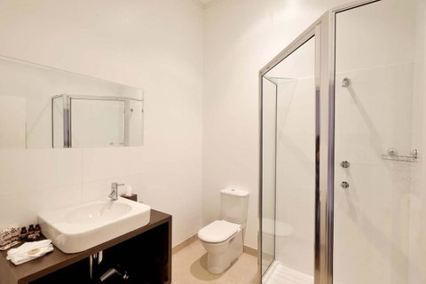 Ikon Hotel - Accommodation Bookings 33