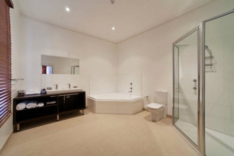 Ikon Hotel - Accommodation Bookings 16