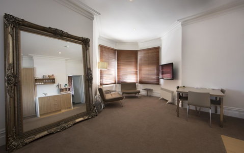Ikon Hotel - Accommodation Bookings 12