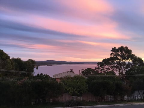 GRANITE BEACH HOUSE @ Bay Of Fires - Accommodation Bookings 0