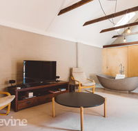 Devine Stays - Hayloft on ELizabeth - Accommodation Bookings