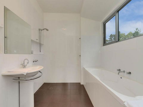 Cloudy Bay Lagoon Estate - Accommodation Bookings 14