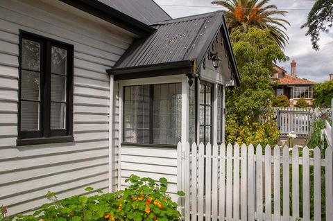 Gatehouse On Stoke - Accommodation Bookings 1
