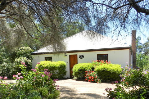 Wagners Cottages - Accommodation Bookings 4