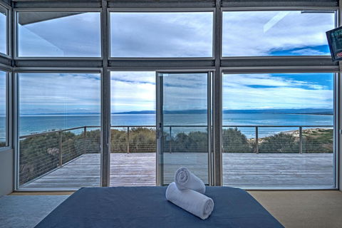 Halcyon ~ Immerse Yourself In The Sky And Sea - Accommodation Bookings 2