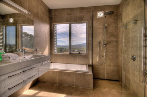 Halcyon ~ Immerse Yourself In The Sky And Sea - Accommodation Bookings 9