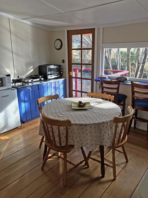 Platypus Playground Riverside Cottage - Accommodation Bookings 9