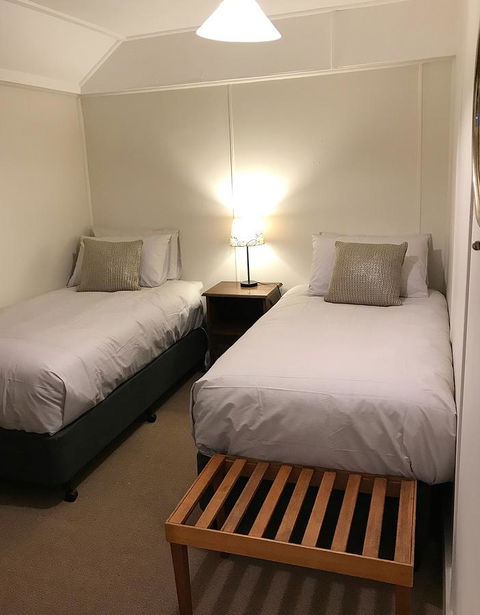 Platypus Playground Riverside Cottage - Accommodation Bookings 3