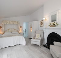 White Dove Cottage Bed and Breakfast