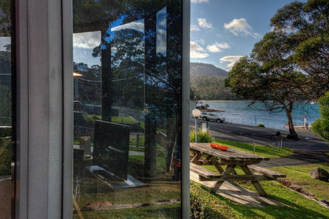 Rest Point - Accommodation Bookings 6