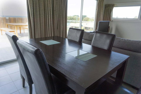 The Apollo - Accommodation Bookings 8