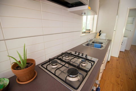 Flora Hill Creek Views - Accommodation Bookings 9