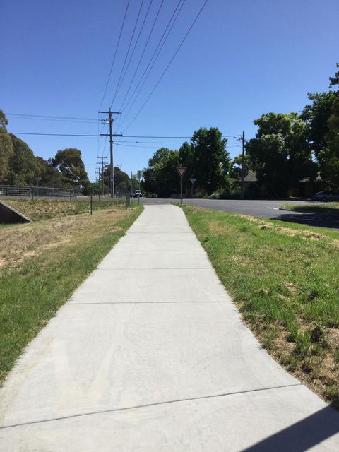 Flora Hill Creek Views - Accommodation Bookings 20