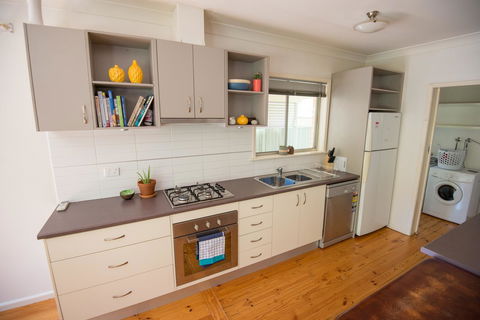 Flora Hill Creek Views - Accommodation Bookings 4