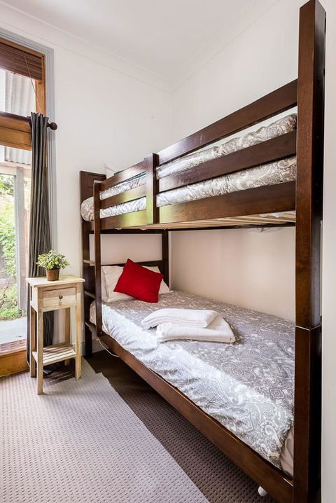 Avalon House - Accommodation Bookings 15