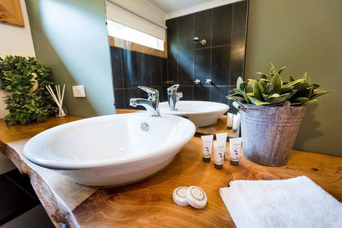 Avalon House - Accommodation Bookings 10