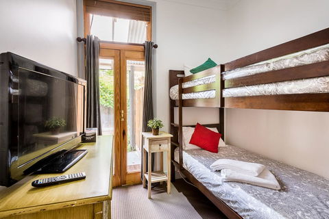Avalon House - Accommodation Bookings 17