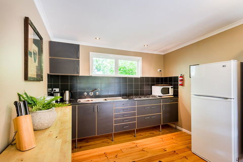 Avalon House - Accommodation Bookings 28