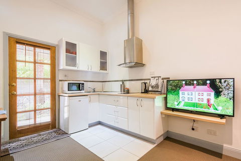 Avalon House - Accommodation Bookings 31