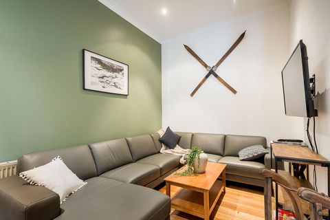 Avalon House - Accommodation Bookings 4