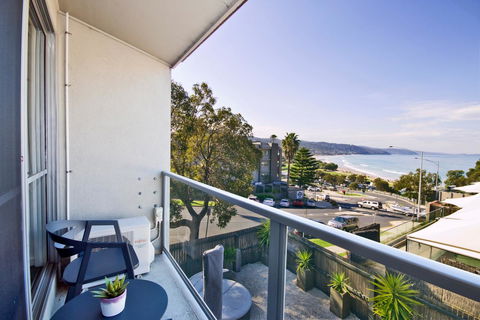 Lorne Bay View Motel - Accommodation Bookings 9