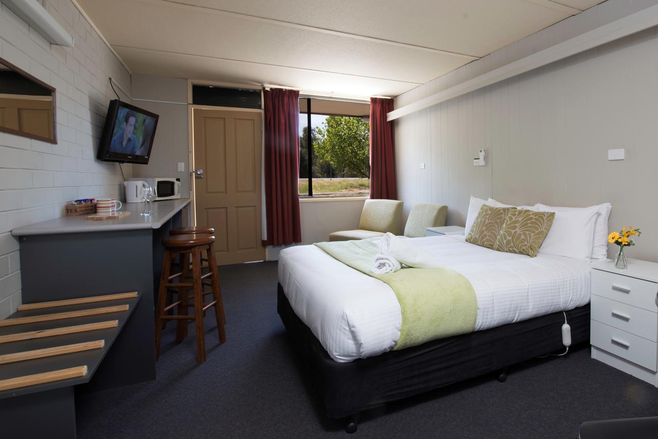  Accommodation Bookings