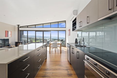 Apollo Bay Cottages - Accommodation Bookings 10