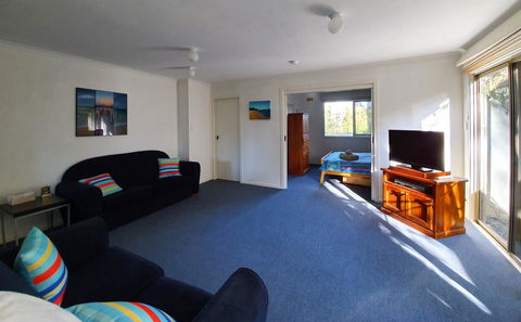Island Family Holiday Retreat - Accommodation Bookings 8