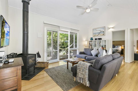 Bilinga Cottages - Accommodation Bookings 5