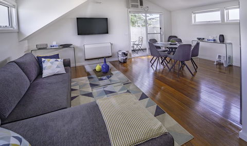 Bayview Loft - Accommodation Bookings 9