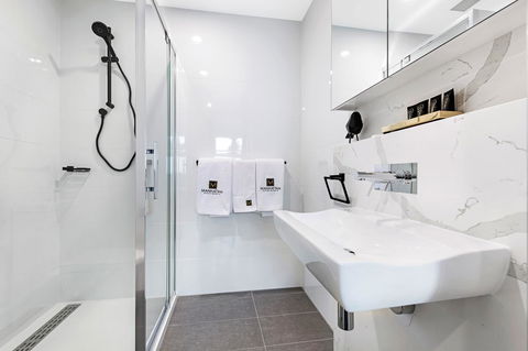 Manhattan Apartments - Caulfield North - Accommodation Bookings 13