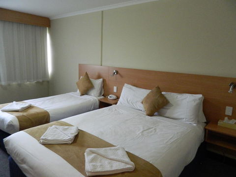 Ciloms Airport Lodge - Accommodation Bookings 23