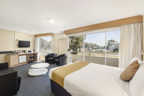 Ciloms Airport Lodge - Accommodation Bookings 6