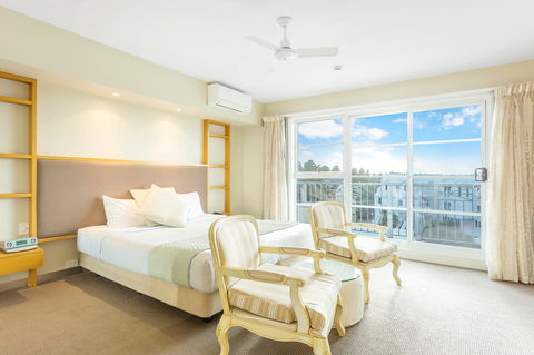 Deep Blue Hotel & Hot Springs - Accommodation Bookings 11