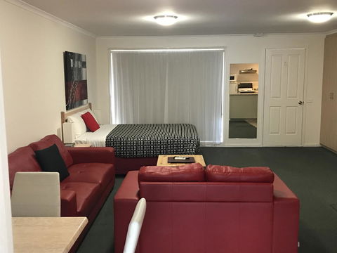 Beachcomber Motel & Apartments - Accommodation Bookings 12