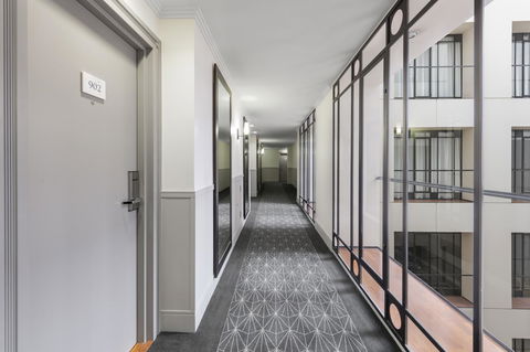 The Savoy Hotel On Little Collins Melbourne - Accommodation Bookings 21