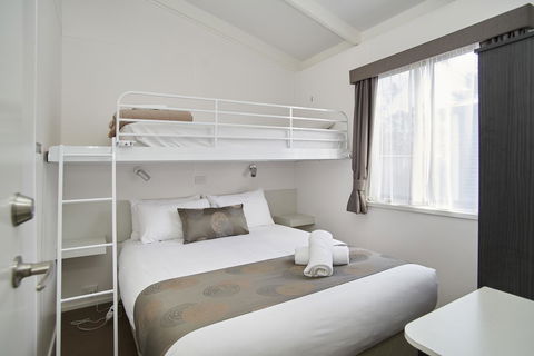 Amaroo Park - Accommodation Bookings 23