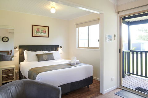 Amaroo Park - Accommodation Bookings 16