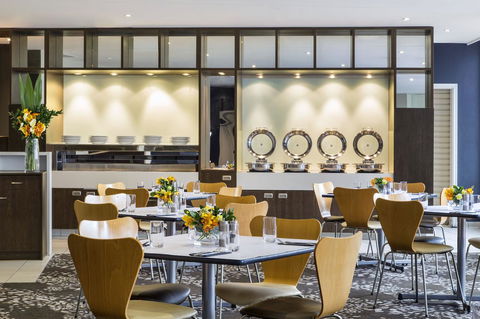 Holiday Inn Melbourne Airport, An IHG Hotel - Accommodation Bookings 9
