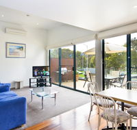 Anchorage Motel  Villas Lorne