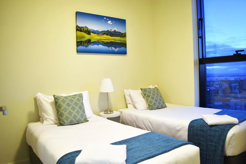 Melbourne SkyHigh Apartments - Accommodation Bookings 25