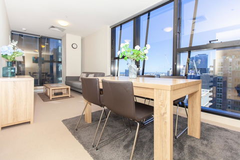 Melbourne SkyHigh Apartments - Accommodation Bookings 4