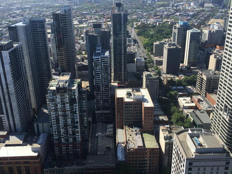 Melbourne SkyHigh Apartments - Accommodation Bookings 33
